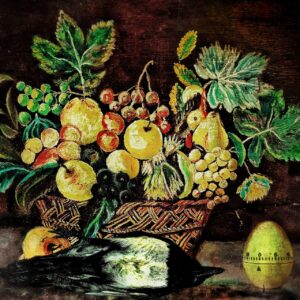 Klassiek stilleven van een fruitmand met enkele vreemde toevoegingen: een eierwekker en een dode ekster. Een modern tafereel van Ruben van Gogh
